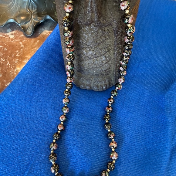 Vintage Elegant Black and Gold Floral Cloisonné Beaded Necklace - Picture 3 of 9